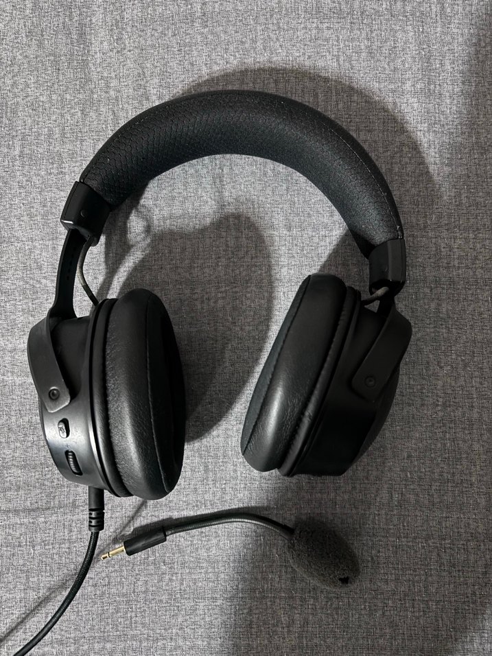 Razer kraken v3 hypersense  Gaming Kulaklık Mikrofonlu - Görsel 3