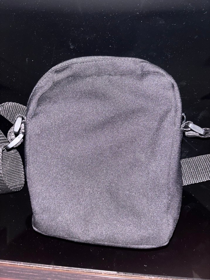 Unisez Siyah Gri Baskılı Omuz Çantası - Görsel 2