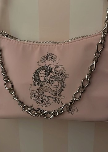Bershka Ejderha Desenli Pembe Canta - Görsel 3