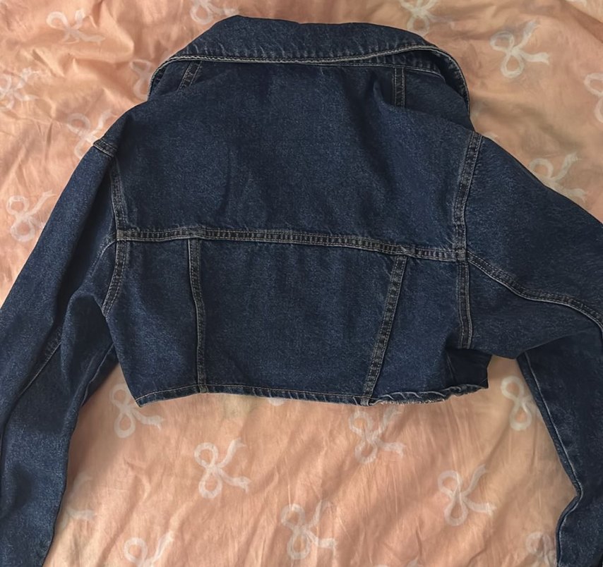 Kadın Bershka Lacivert Düğmeli Kısa Denim Ceket Crop - Görsel 4