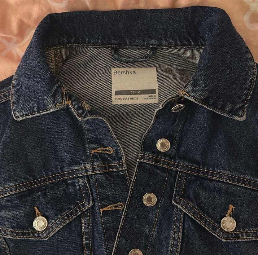Kadın Bershka Lacivert Düğmeli Kısa Denim Ceket Crop - Görsel 3