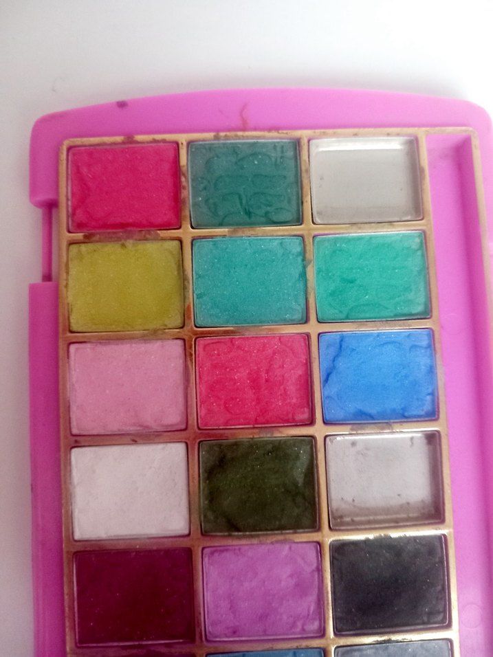 Canlı Renkli Göz Farı Paleti - Görsel 4