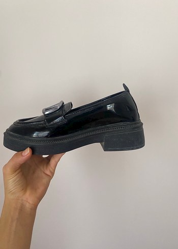 Diğer Siyah Tokalı Kadın Topuklu Loafer