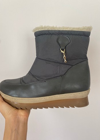 Gri Kürklü Dolgu Topuk Kadın Bot