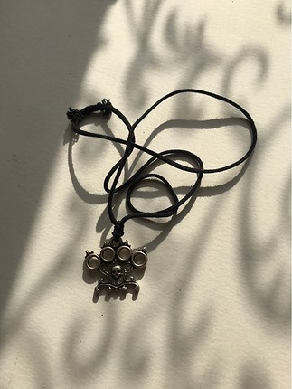 American Vintage Muşta kolye