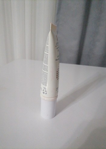 Dermasolar SPF50+ Açık Ton Yaşlanma karşıtı Güneş kremi - Görsel 5