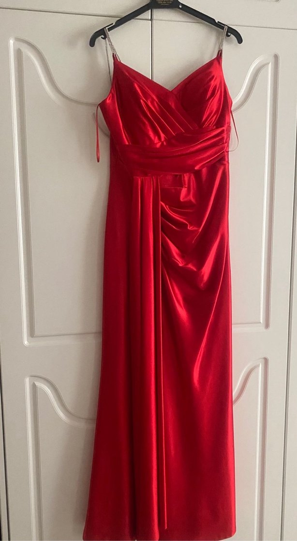 Podium Vip Abiye ile Saten - Görsel 2