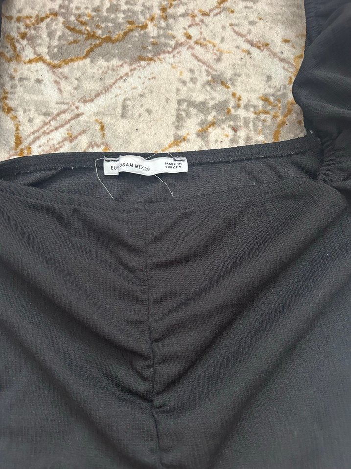 Siyah Fırfırlı Mini Bluz - Görsel 2