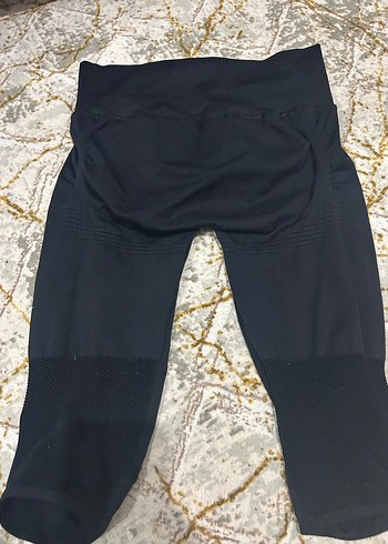 Siyah Kadın Spor Midi Tayt - Görsel 3