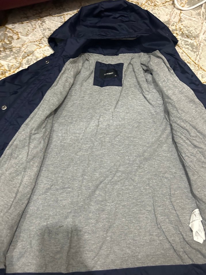 Düğmeli ve fermuarlı Lacivert Kadın yağmurluk mont - Görsel 3