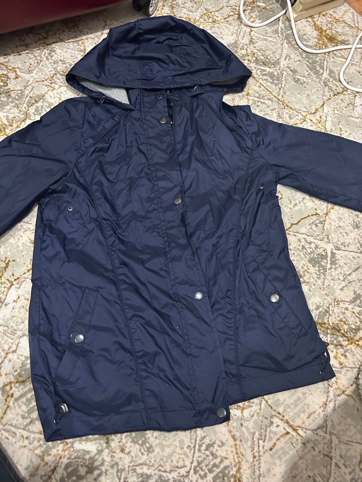 Düğmeli ve fermuarlı Lacivert Kadın yağmurluk mont - Görsel 2