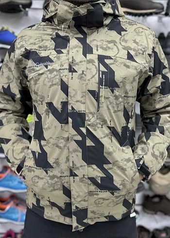 Columbia Kamuflaj Kapüşonlu Erkek Mont - Görsel 3