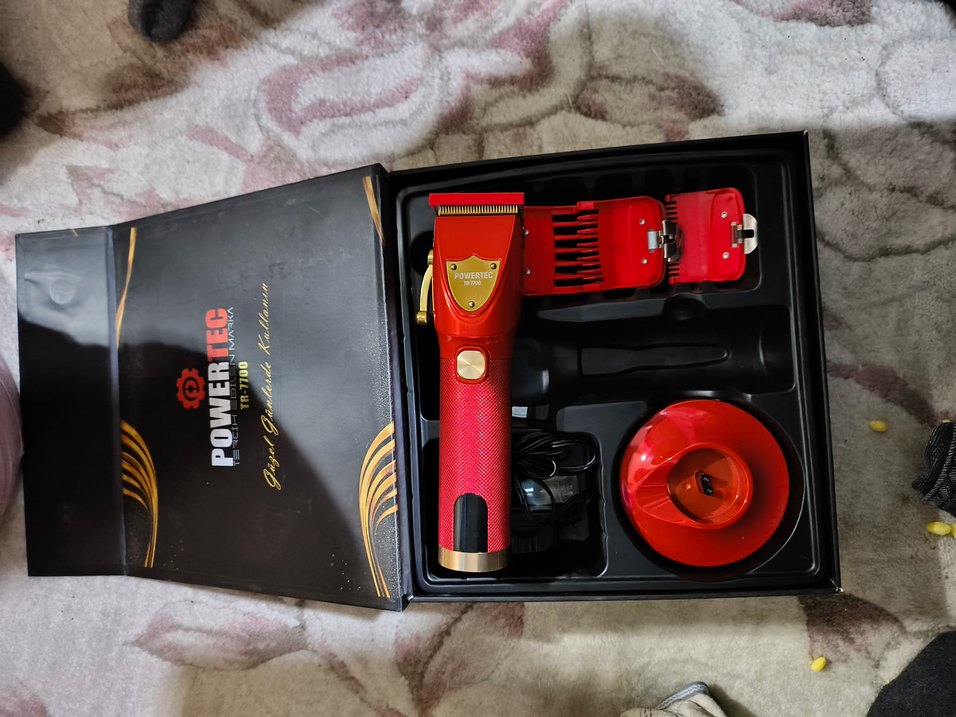 Powertec TR-7700 Kırmızı Renkli Tıraş Makinesi - Görsel 3