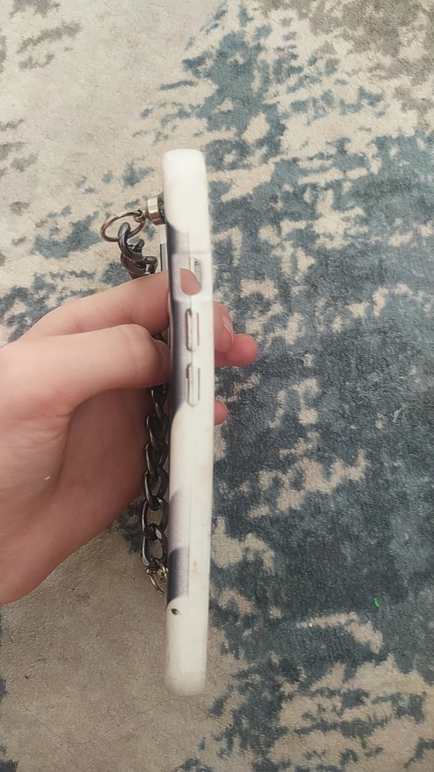 Zincir Detaylı Gri Telefon Kılıfı - Görsel 2