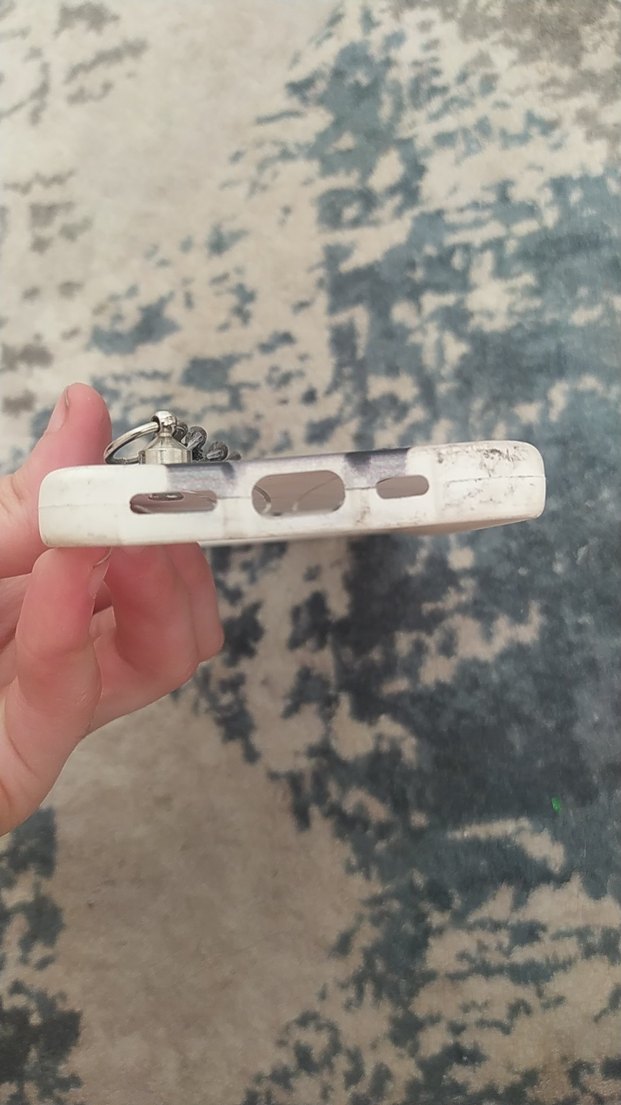 Zincir Detaylı Gri Telefon Kılıfı - Görsel 3