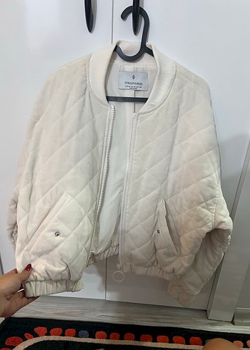 Stradivarius Bej Kadın Fermuarlı Midi Mont