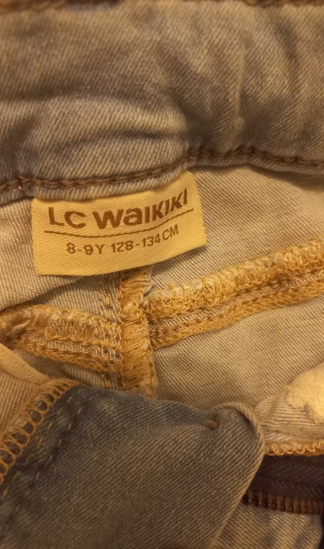 Nakışlı Kot Şort - Görsel 3