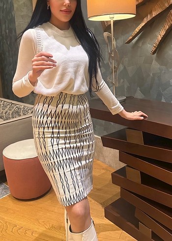 Beyaz Örgü Kolsuz Kadın Süveter - Görsel 3