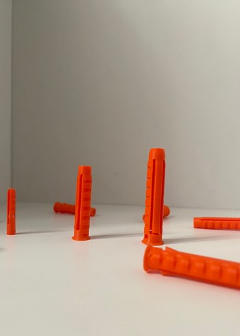  Plastik Dubel ve Bağlantı Parçaları Farklı Boy ve Renkler