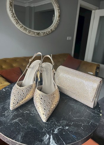 Altın Renkli Pullu Stiletto Abiye Ayakkabı çantası ile birlikte - Görsel 3