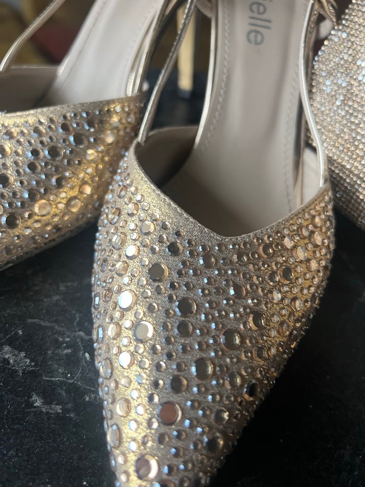 Altın Renkli Pullu Stiletto Abiye Ayakkabı çantası ile birlikte - Görsel 2