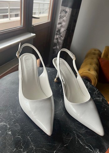 Beyaz Rugan Tokalı Stiletto Abiye Ayakkabı - Görsel 2