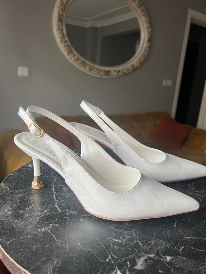 Beyaz Rugan Tokalı Stiletto Abiye Ayakkabı - Görsel 3
