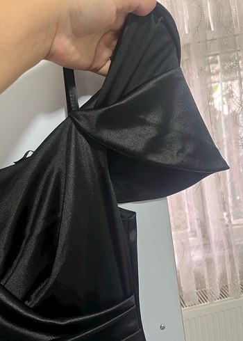 Abiye Siyah Uzun Drapeli Strappy V Yaka Abiye Elbise