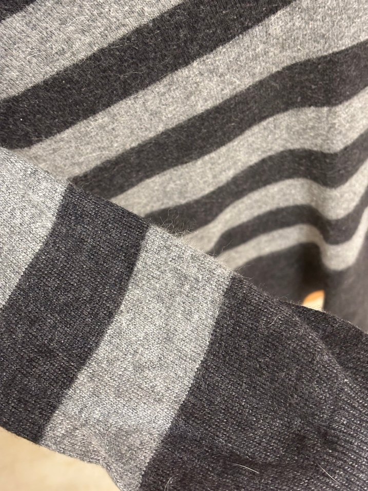Gri çizgili kışlık yünlü elbise - Görsel 3