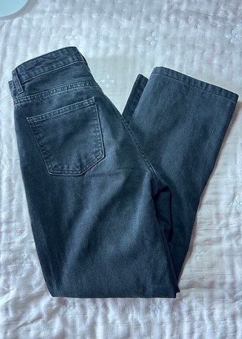 Trendyol & Milla Siyah Bol Kesim Kadın Denim Pantolon