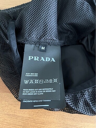 m Beden siyah Renk Prada şort