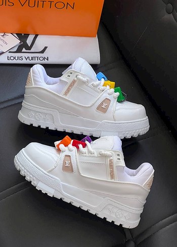 Louis Vuitton Turuncu Deri Kadın Omuz Çantası