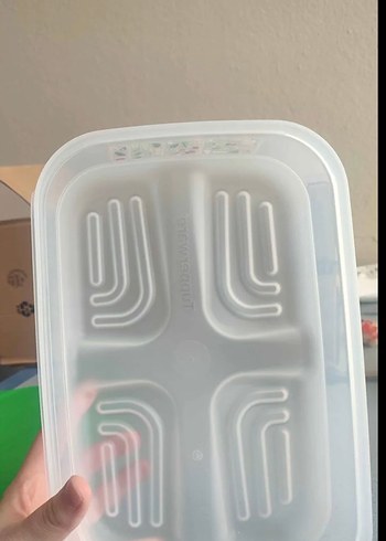  Beden Tupperware Sera Serisi 1.8L Kısa Gövdeli Saklama Kabı