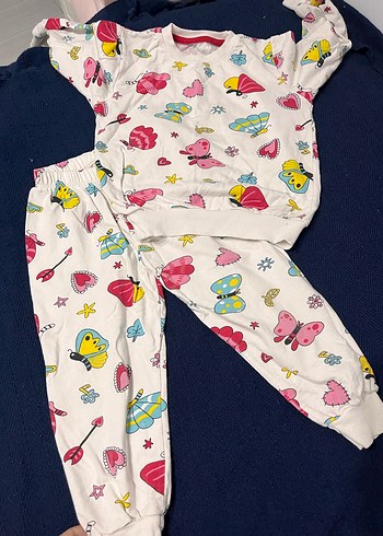 Kız Çocuk Renkli Baskılı Polar Pijama Takımı