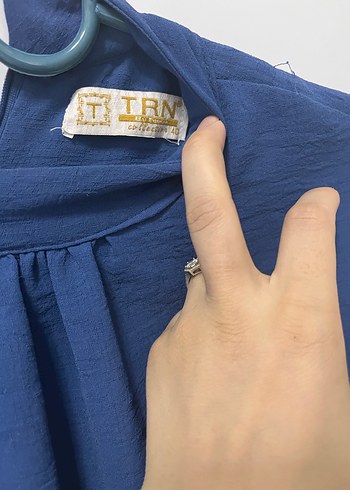 Mavi Düğmeli Kısa Kollu Hamile Bluzu