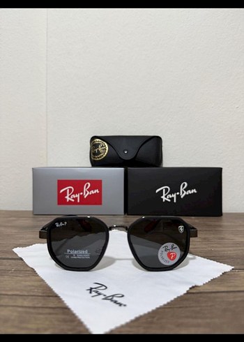 Ray Ban