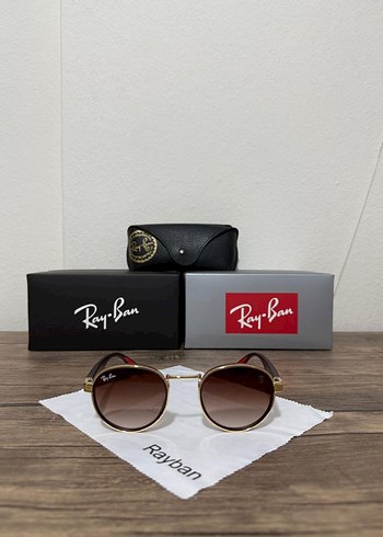 Ray Ban