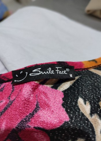 Çiçek Desenli V Yaka Bohem Elbise - Görsel 4