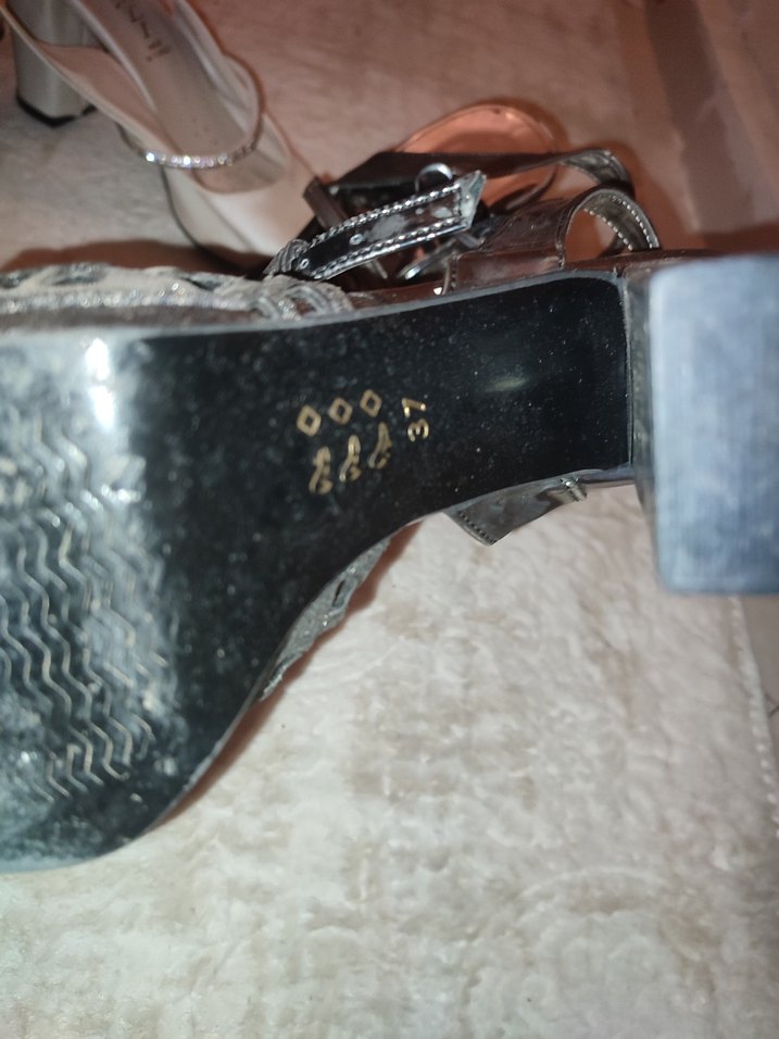 topuklu ayakkabılar - Görsel 2