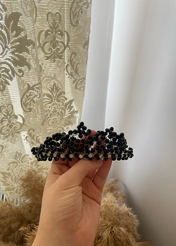 Diğer Siyah Boncuklu Gotik Saç Aksesuarı