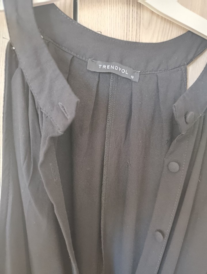 Siyah Keten Düğmeli Elbise - Görsel 2