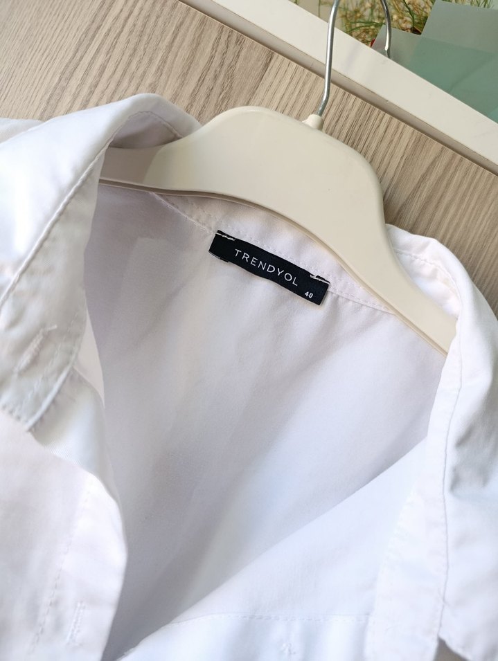 Düğmeli Beyaz Keten Midi Elbise - Görsel 3