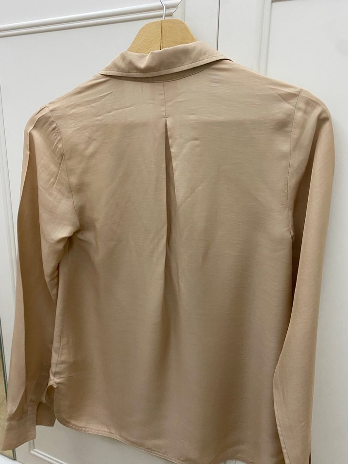 H&M marka Bej Düğmeli Uzun Kollu Kadın Gömlek - Görsel 3