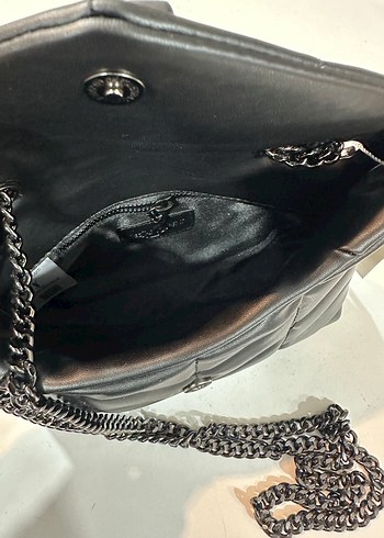 Yves Saint Laurent Zincir Detaylı Siyah Deri Kadın Çanta