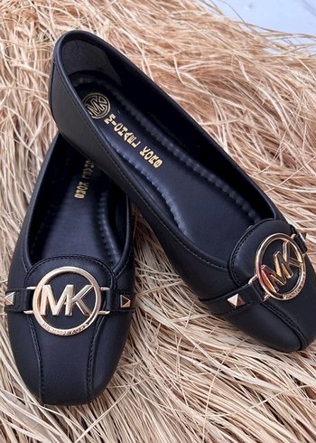Michael Kors Siyah Yılan Desenli Tokalı Kadın Babet