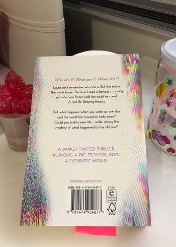 Beauty Sleep - Kathryn Evans ingilizce ilk baskı - Görsel 2