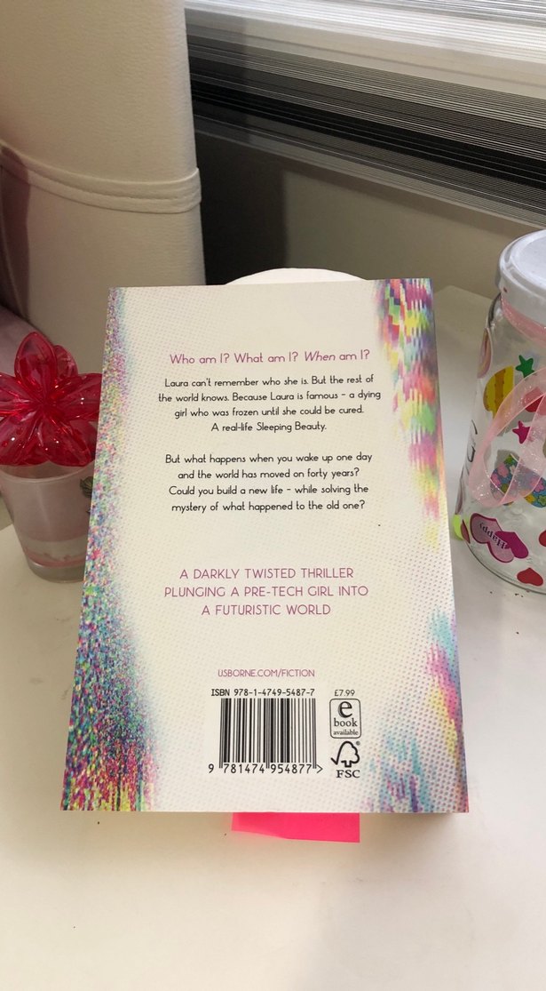 Beauty Sleep - Kathryn Evans ingilizce ilk baskı - Görsel 2