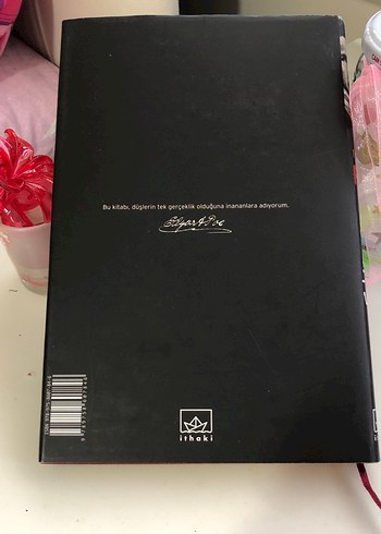  Edgar Allan Poe Şiirler Kitabı