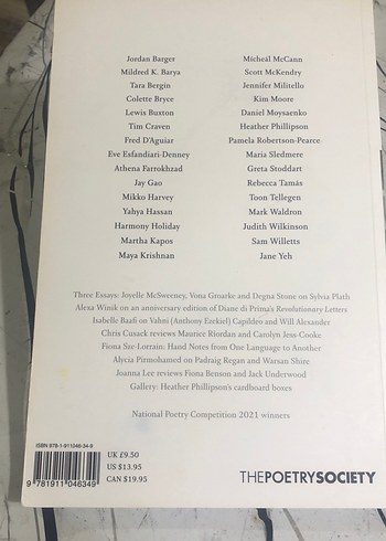 The Poetry Review Şiir Kitabı ingilizce - Görsel 2