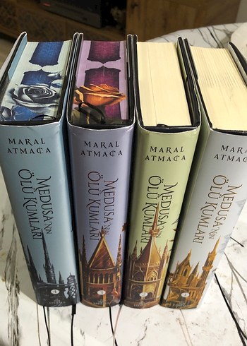 Maral Atmaca - Medusa'nın Ölü Kumları Serisi - Görsel 2